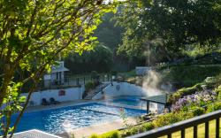 Opal Hot Springs & Holiday Park