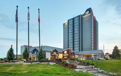 DoubleTree by Hilton Toronto Airport
