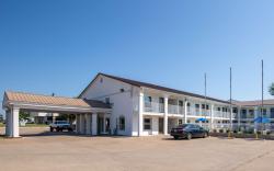 Motel 6 Bryan, TX - University Area