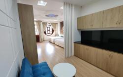 Winter Spring Homestay Center