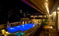 Busy Bee Resort