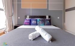 Canon Suite . Country Garden @ 2BR 4pax near CIQ