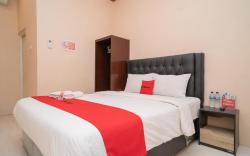 RedDoorz Syariah near Lippo Plaza Sidoarjo