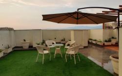 HillviewPenthouse