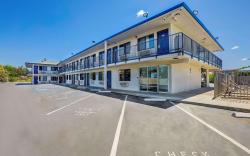 Motel 6 Red Bluff, CA