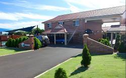 Cotswold Motor Inn