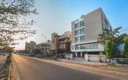 Palm Stay - Studios & Rooms 