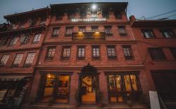 Vajra Guest House