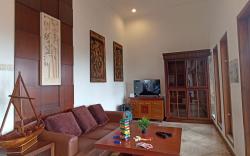 De Bukit Dago Villa by HouseinBandung
