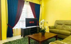 PR1MA HOMESTAY | AirCond | WiFi