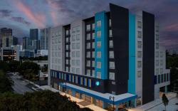 Tru by Hilton Miami West Brickell
