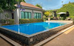 BaanMee Phuket near Chalong Pier