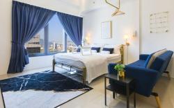 TOP FLOOR Navy Studio •WiFi •Town •FoodHunt