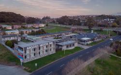 Argosy Motor Inn                                                                            