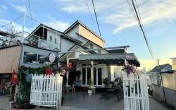 Villa Dâu Tây Hồng