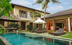 THE NEW VILLA SUAR SEMINYAK