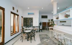 Urbanview Hotel Griya Surya Malang by RedDoorz