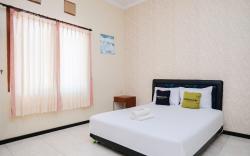 Urbanview Hotel Griya Surya Malang by RedDoorz