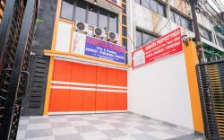 RedDoorz near Stasiun Senen