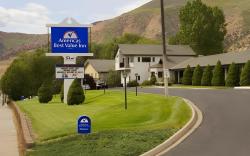 Hanging Lake Inn