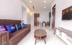 Aura⋅Country . Country Garden @ 2BR 4Pax near CIQ