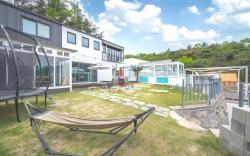 Kyoengju JNG Poolvilla