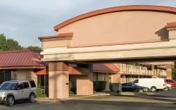 Express Inn & Suites