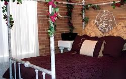 The Anniversary Inn - Fifth South