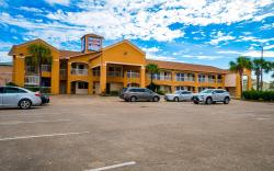 Island Inn By OYO Galveston Beach, TX