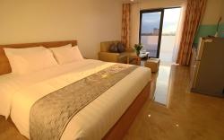The Gold Summer Hotel