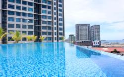 Homesuite' Home at Jesselton Quay
