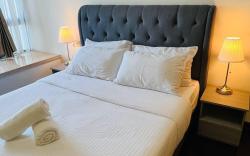 Cozy Sea View 1BR Unit at R&F Princess by ANJU