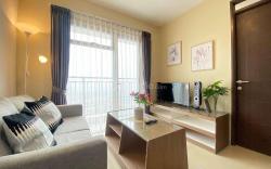 Comfrt 2BR Mekarwangi Square Cibaduyut By Travelio
