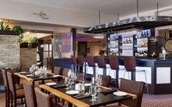 Travelodge Hotel & Convention Center by Wyndham Quebec City