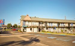 Motel 6 Sacramento, CA - Central