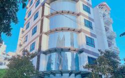 Paradise Hotel