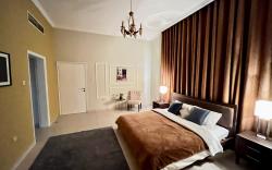 Spacious Independent villa
