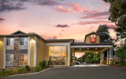 Best Western Plus Heritage Inn