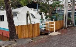 Leaf Boat House