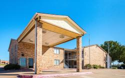 Motel 6 Red Oak, TX - Dallas