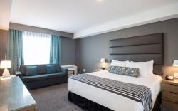 Sandman Signature Ottawa Airport Hotel