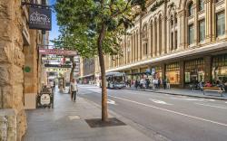 YEHS Hotel Sydney QVB