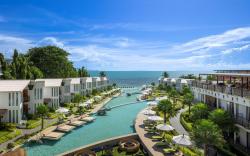 Vannee Golden Sands Beachfront Resort 