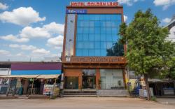 FabHotel Golden Leaf