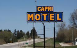 Capri Motel