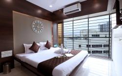A place for Corporate Traveler-WIFI- 3 BHK