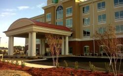 Holiday Inn Express & Suites - Smithfield/Selma By IHG