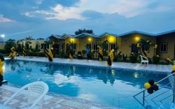 A perfect palace for private pool party 