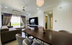Orak Villa Homestay at Suria Residence