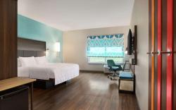 Tru by Hilton Ringgold
